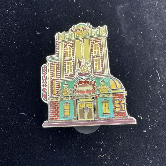 Hard‎ Rock Cafe Snow Village Pin Collectible Building Guitar Logo Store - Picture 1 of 7